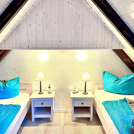 Apartment 2 Bedroom In *